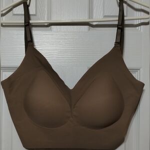 Elegant Brown Seamless Bralette